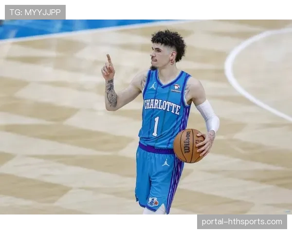 黄蜂爆冷击败马刺拉梅洛鲍尔带伤出战展现领袖气质与关键球